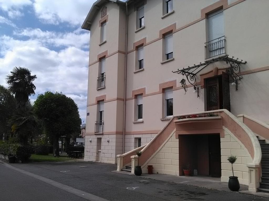 Hotel Du Parc Salies-du-Salat Exterior photo